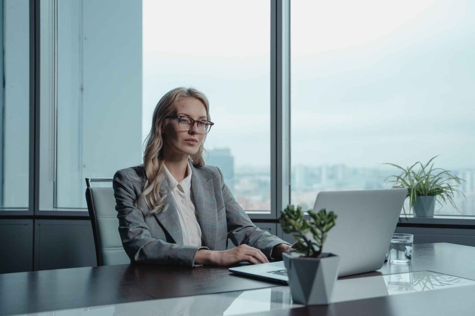Chief Business Officer Job: Secrets to Mastering C-Suite Success chief business officer job