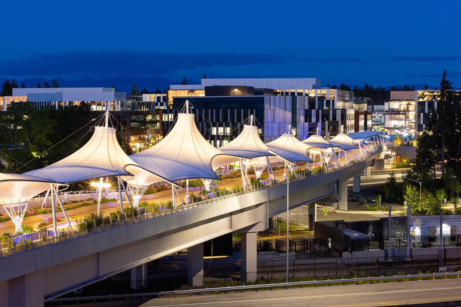 Redmond Technology Station: Commute, Connect, Transform, Thrive, Now! Redmond Technology Station